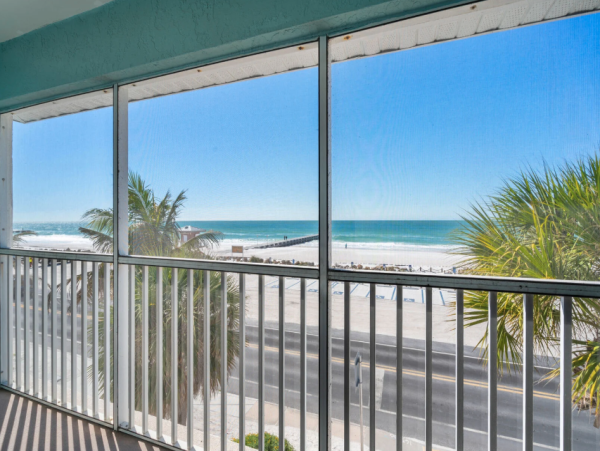 Two Bedroom Bradenton Beach Condo Gulf-Front